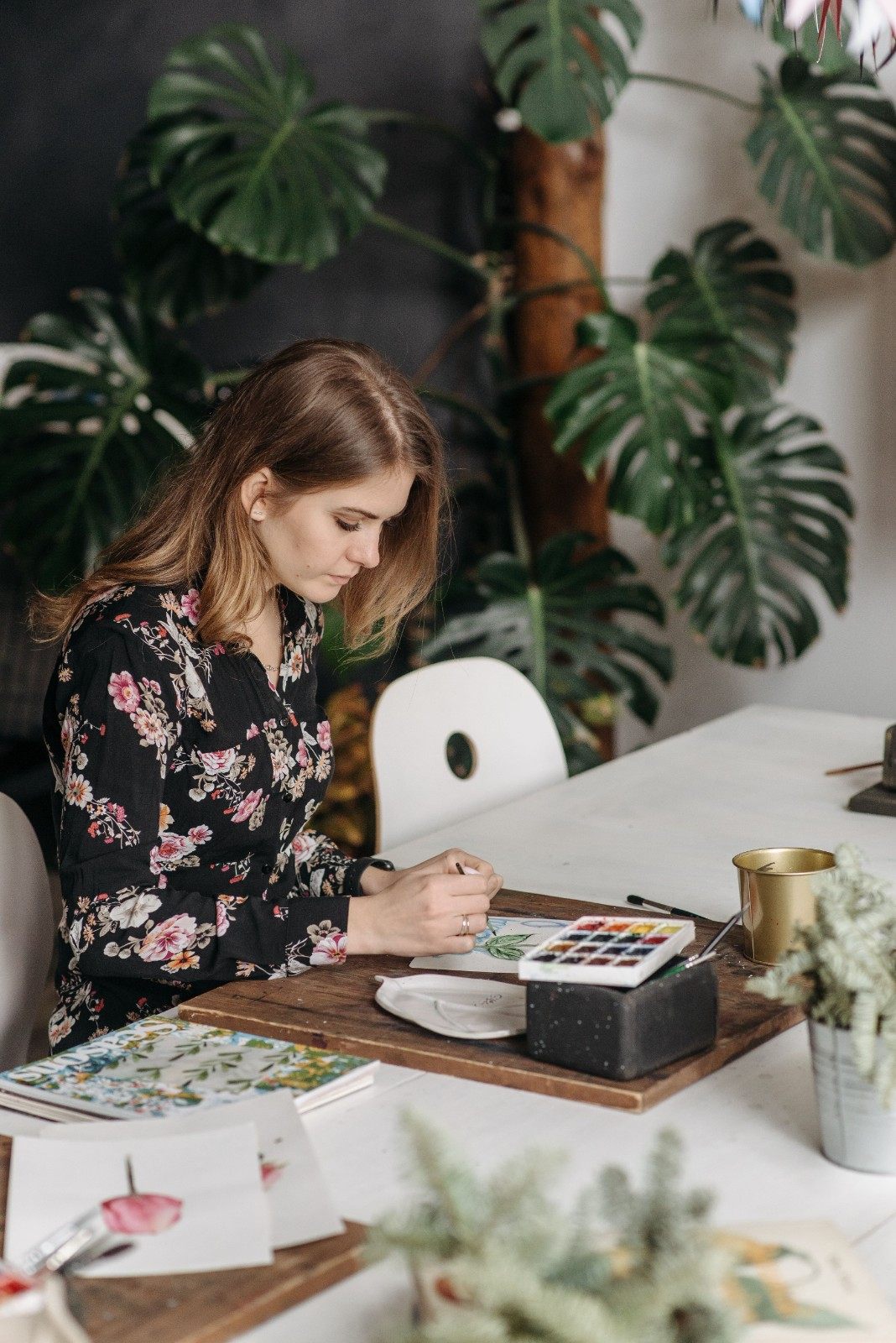 Portrait art class at Little Creative Painting